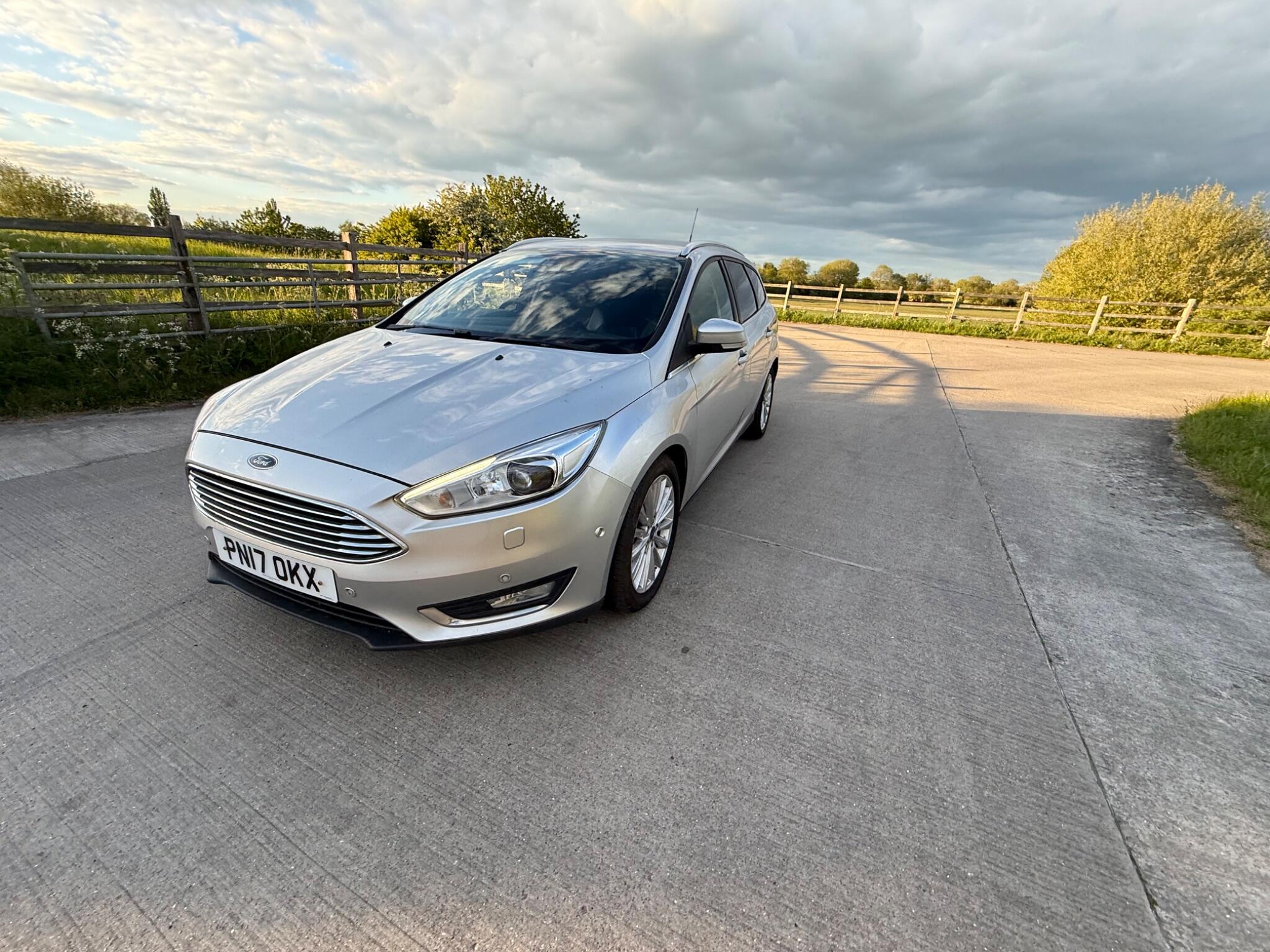 Ford Focus 1.5T EcoBoost Titanium X Euro 6 (s/s) 5dr — photo 66 of 126